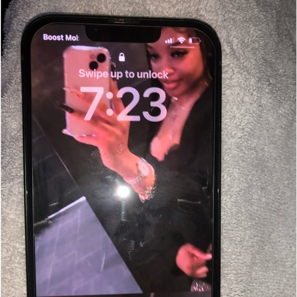I am selling a iPhone 13.not asking for much only 300 or can go lower